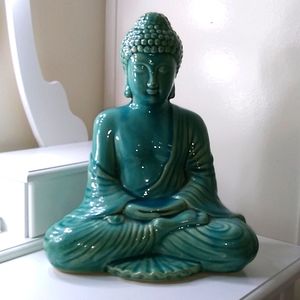 BUDDHA FIGURINE MEDITATIONG